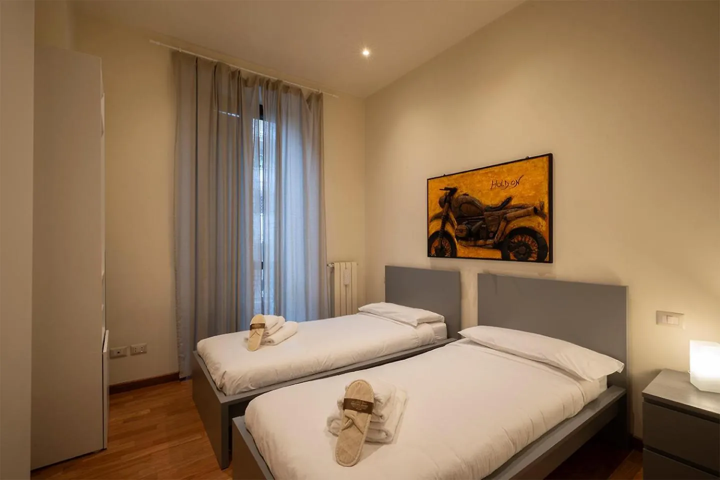 First Moon-Emme Loft Apartment Milan 0*,