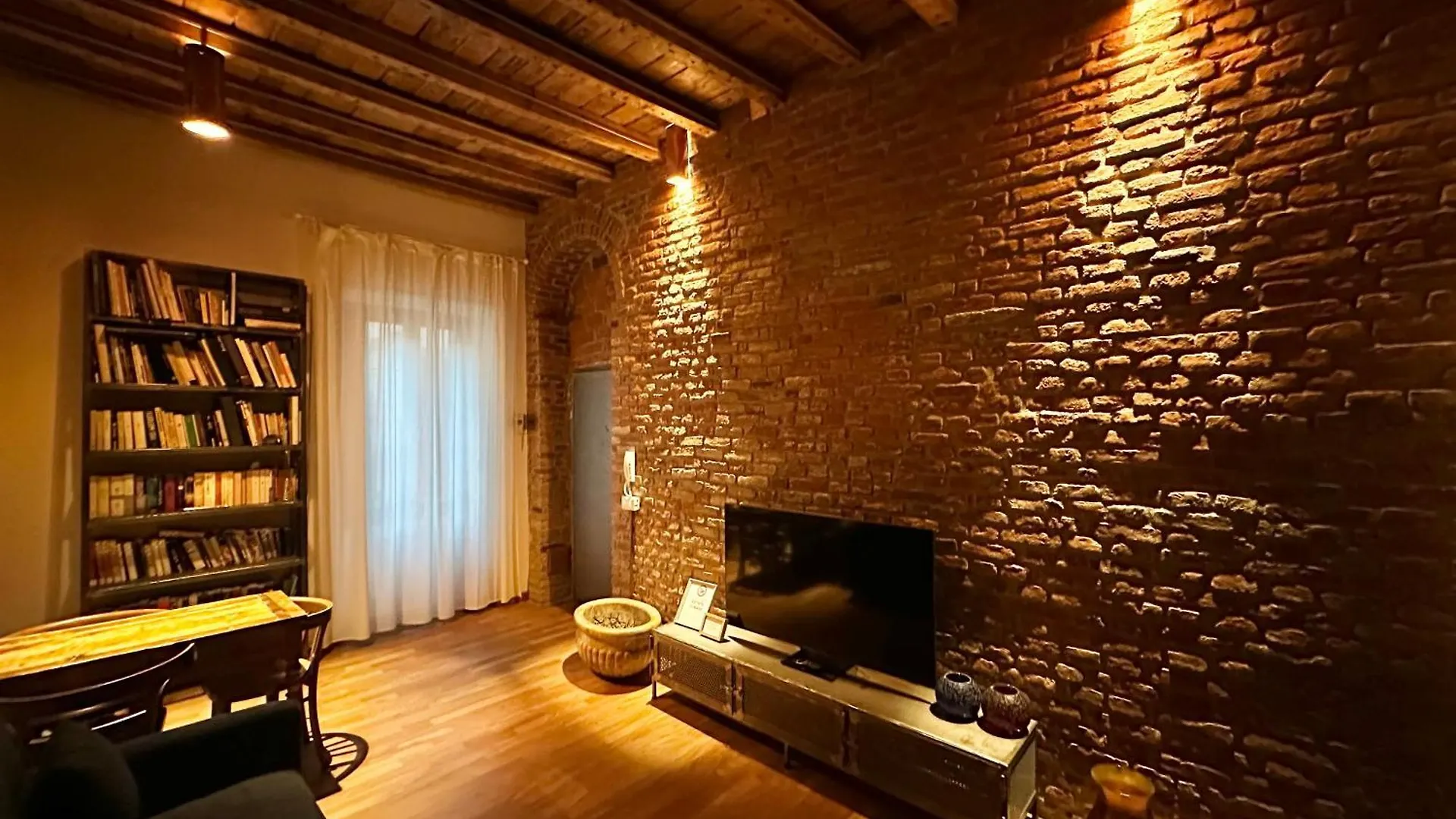 First Moon-Emme Loft Apartment Milan