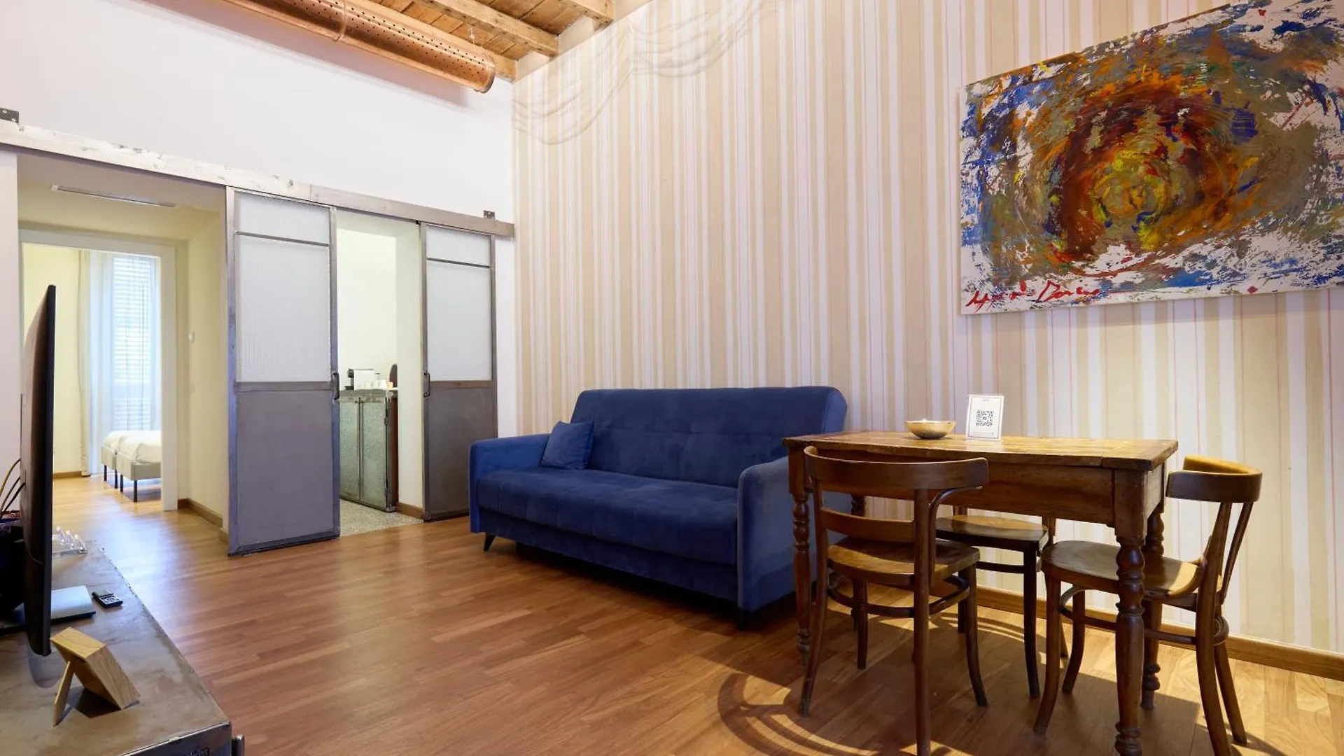 First Moon-Emme Loft Apartment Milan Italy