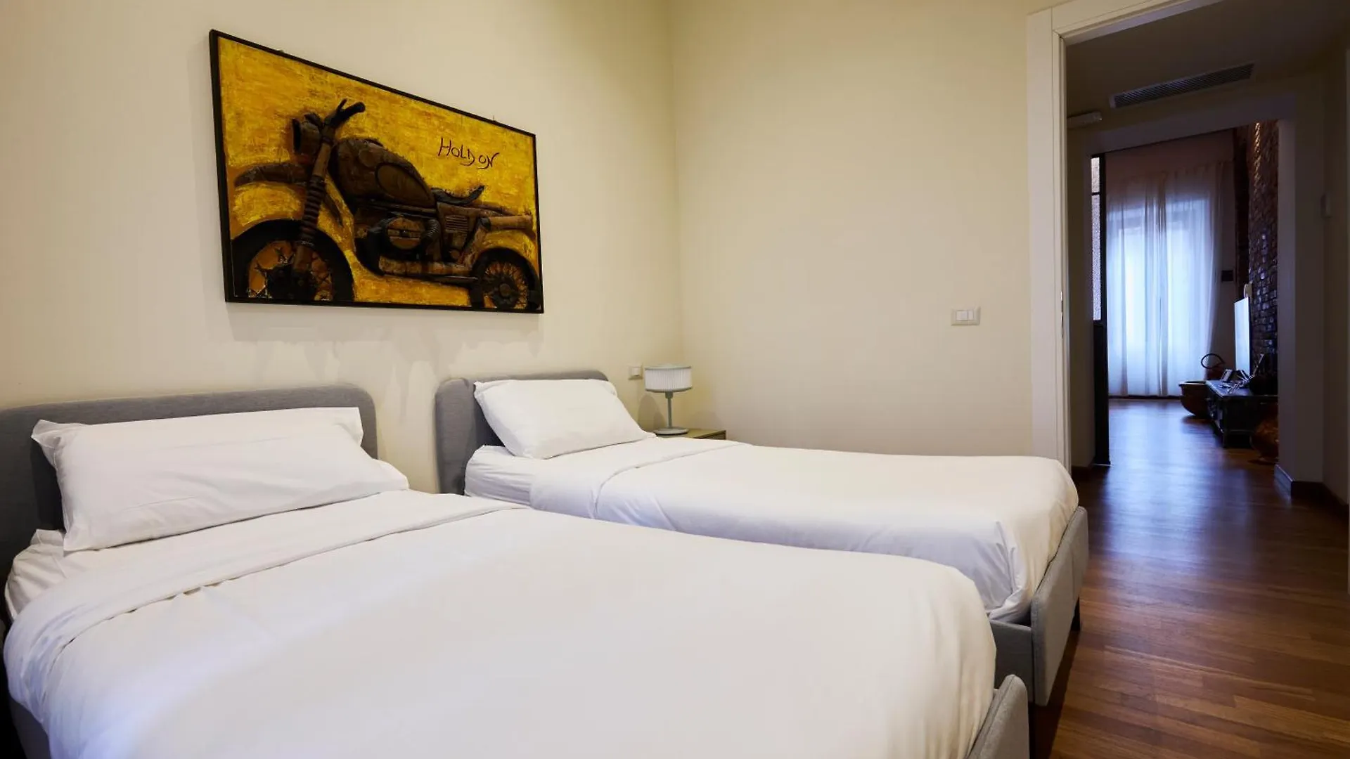First Moon-Emme Loft Apartment Milan