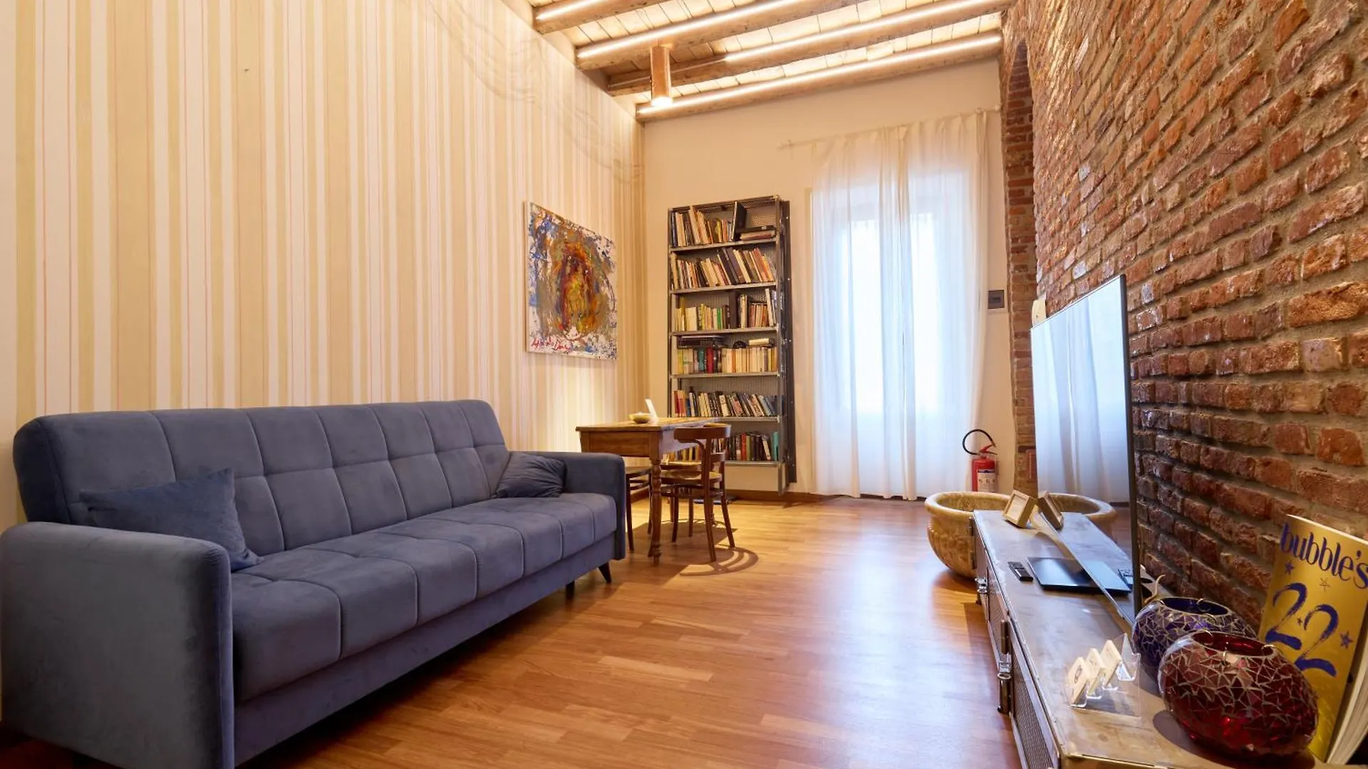 First Moon-Emme Loft Apartment Milan Italy